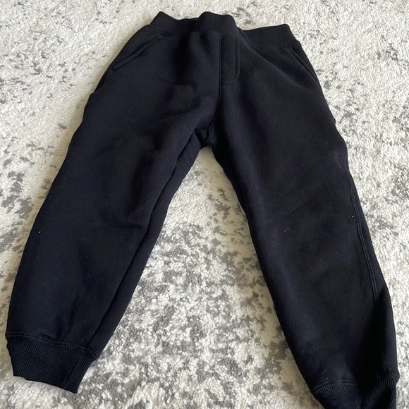 Gently used sweat pants - Picture 1 of 3